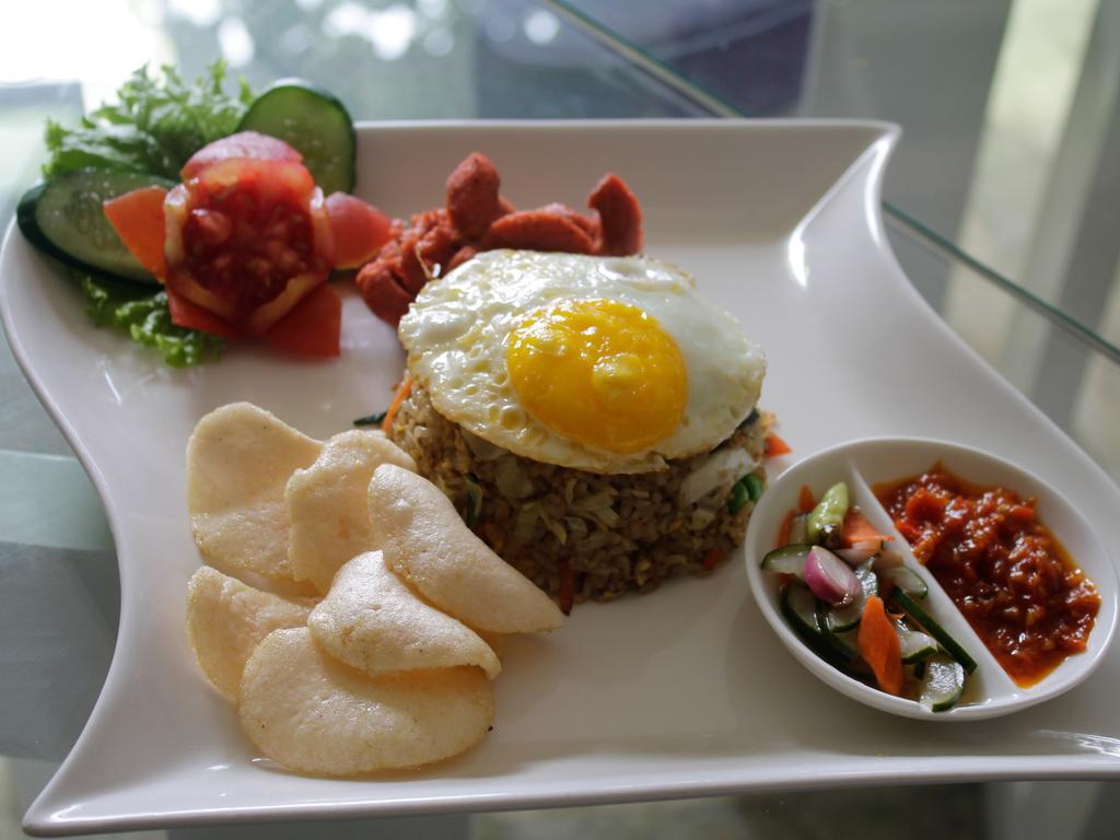 Serela Kuta By Kagum Hotels Buitenkant foto