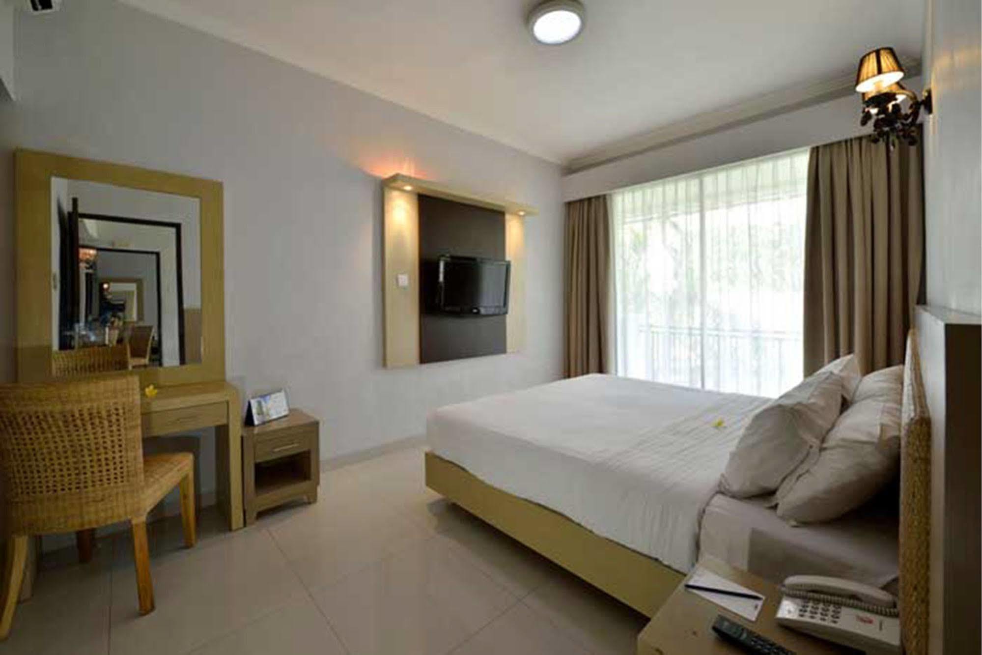 Serela Kuta By Kagum Hotels Buitenkant foto