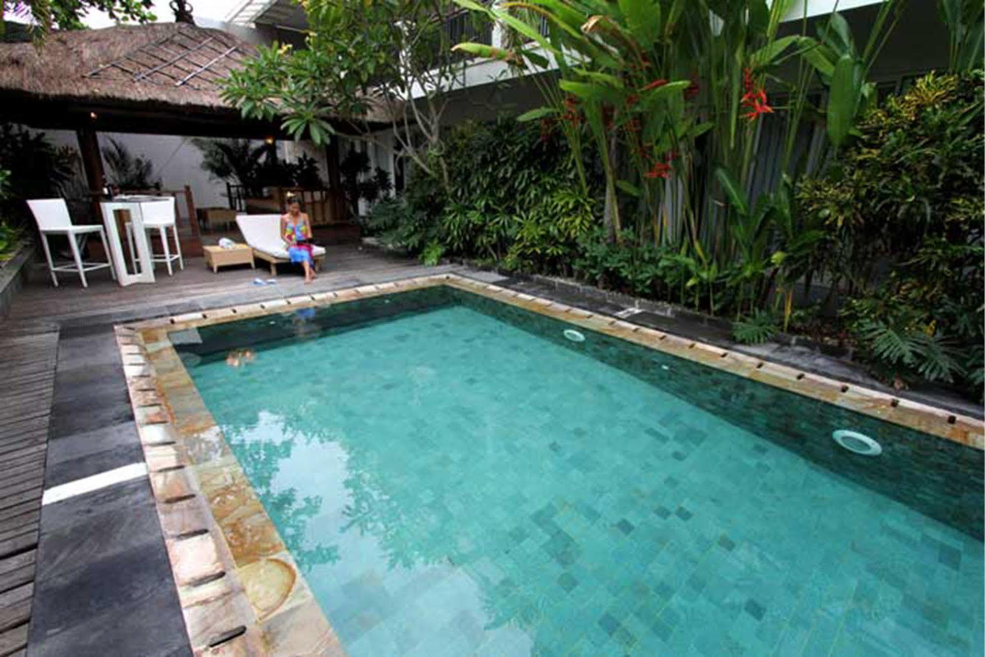 Serela Kuta By Kagum Hotels Buitenkant foto